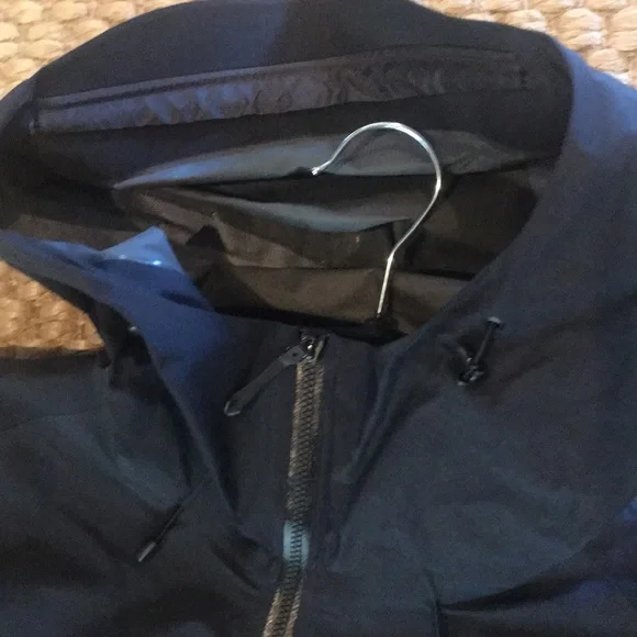 COPY - ARC’TERYX JACKET - Picture 7 of 14
